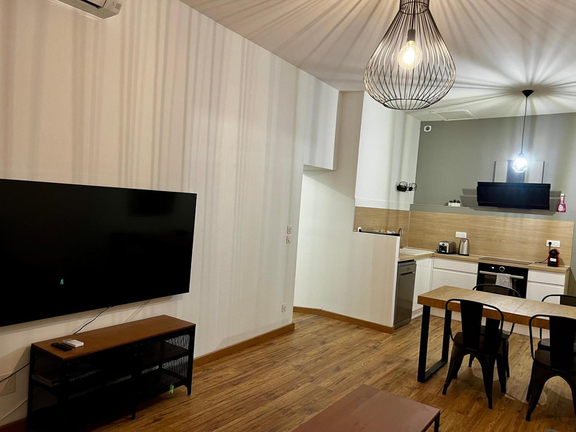 Republique - Grande La Real Apartment Perpignan Bagian luar foto
